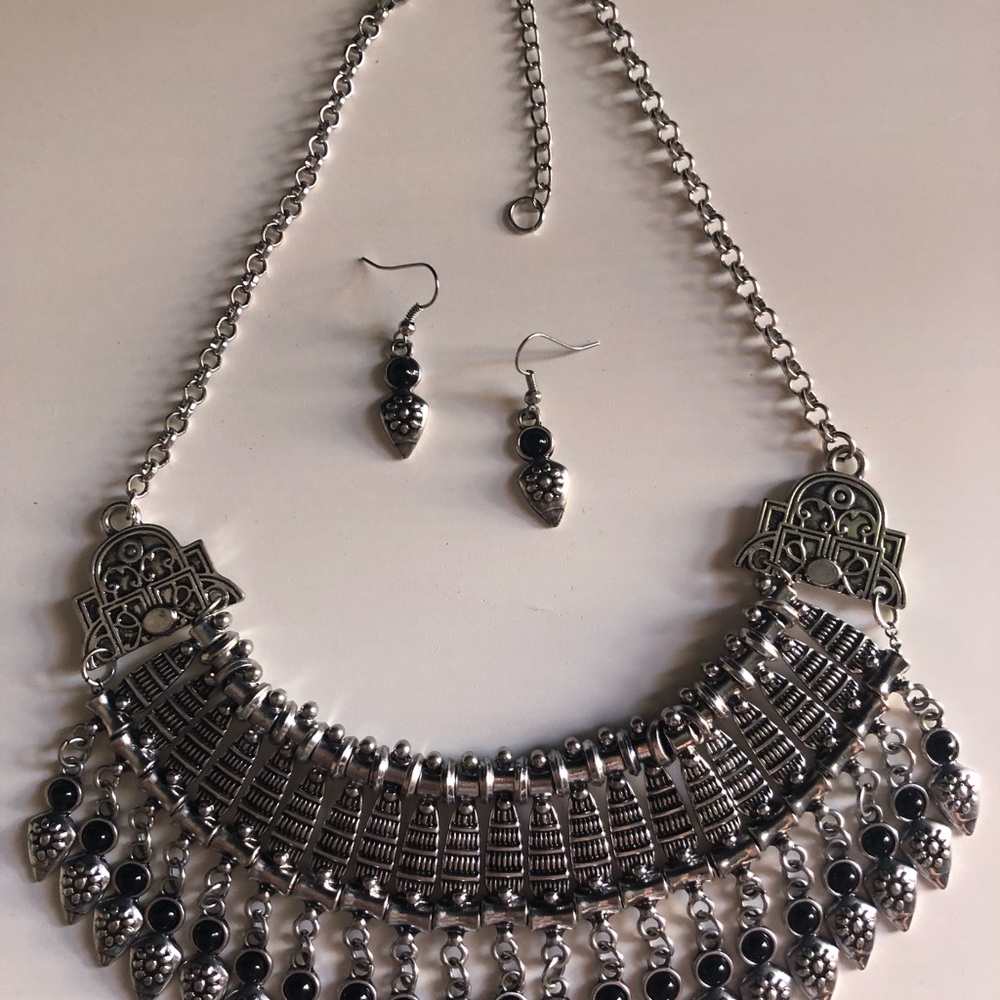 Necklace - Picture 2 of 2